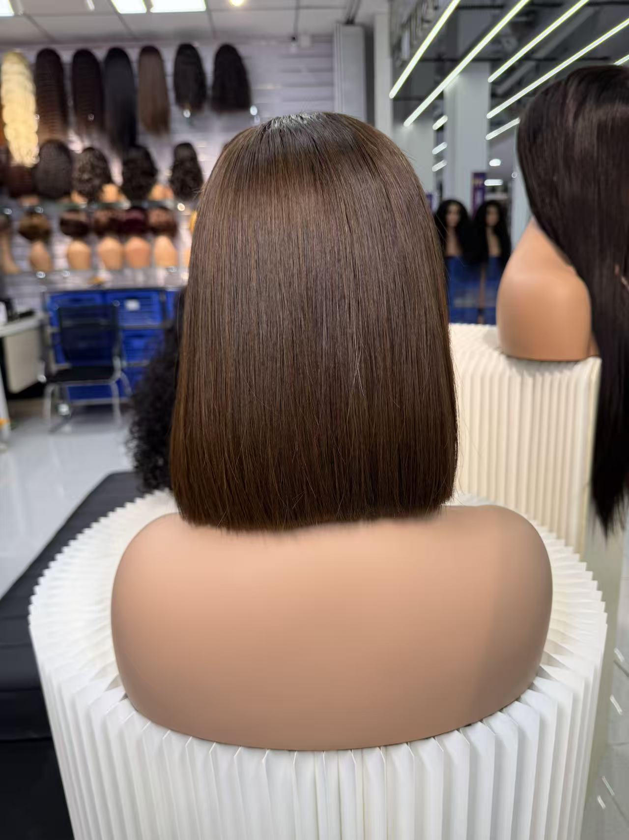 Perruques en cheveux humains naturels bouclés bruts vierges en gros 180%