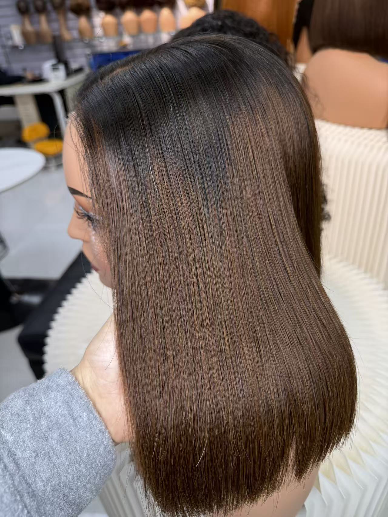 Perruques en cheveux humains naturels bouclés bruts vierges en gros 180%